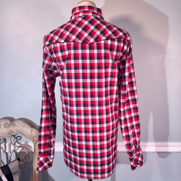 Sovereign Code Long Sleeve Button Down - Picture 4 of 8